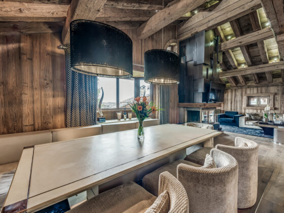 Cosy dining area adjacent to fully equipped kitchen – Carat – Courchevel 1850 1