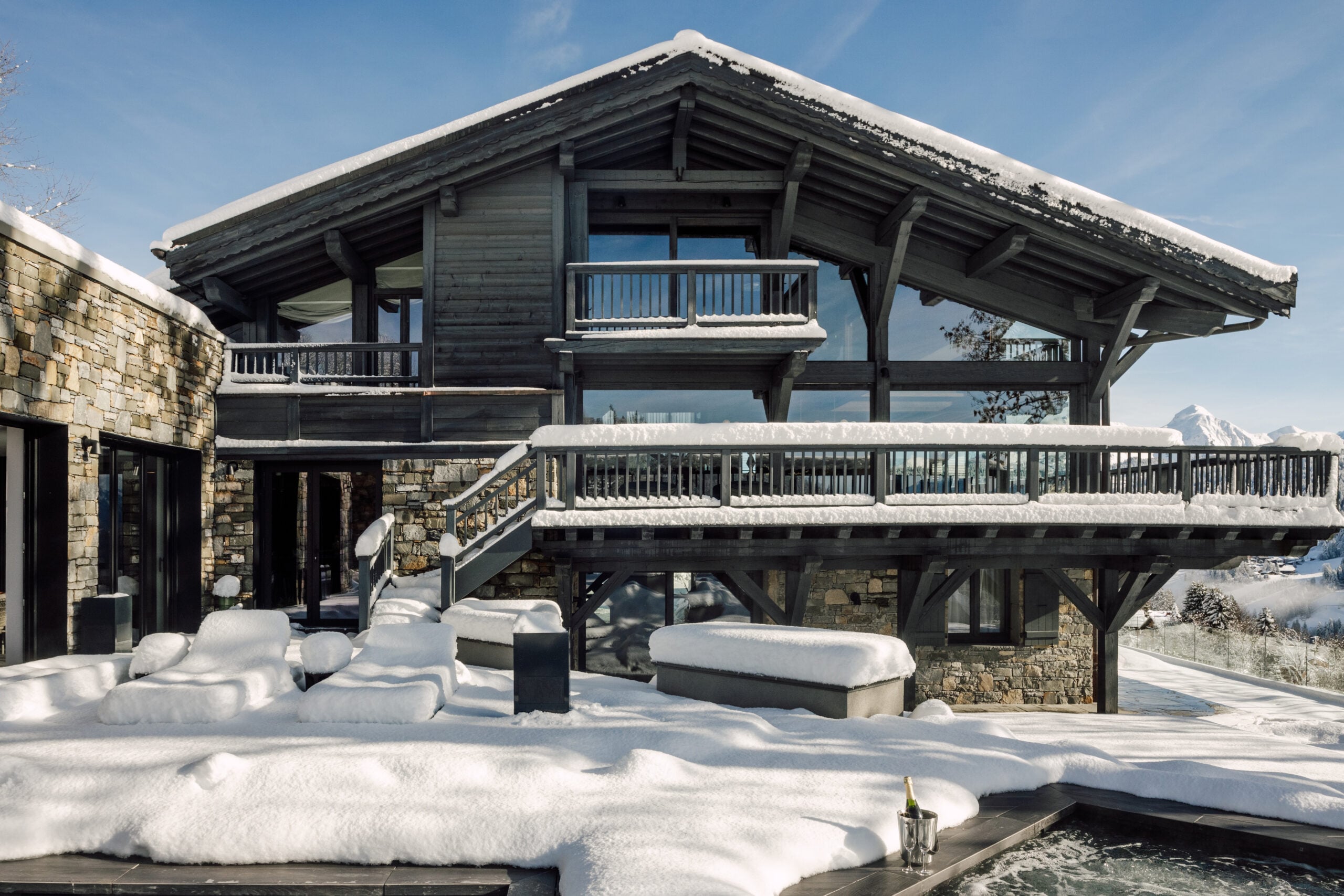 PHOTO-053_CN_Elevation_with_balconies_snow__Corniche-Noire-4